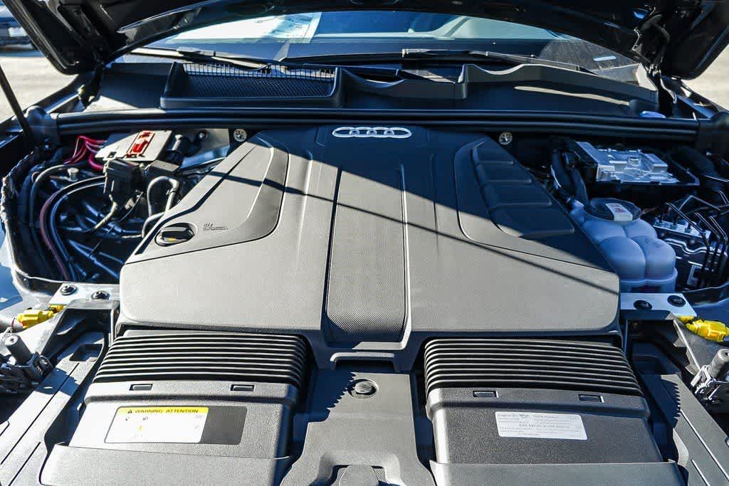 Thumbnail: 2026 Audi Q7 - 30