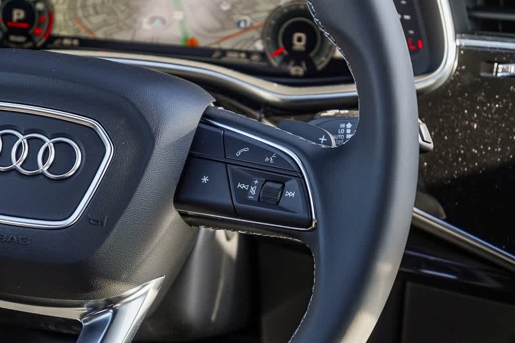 Thumbnail: 2026 Audi Q7 - 17