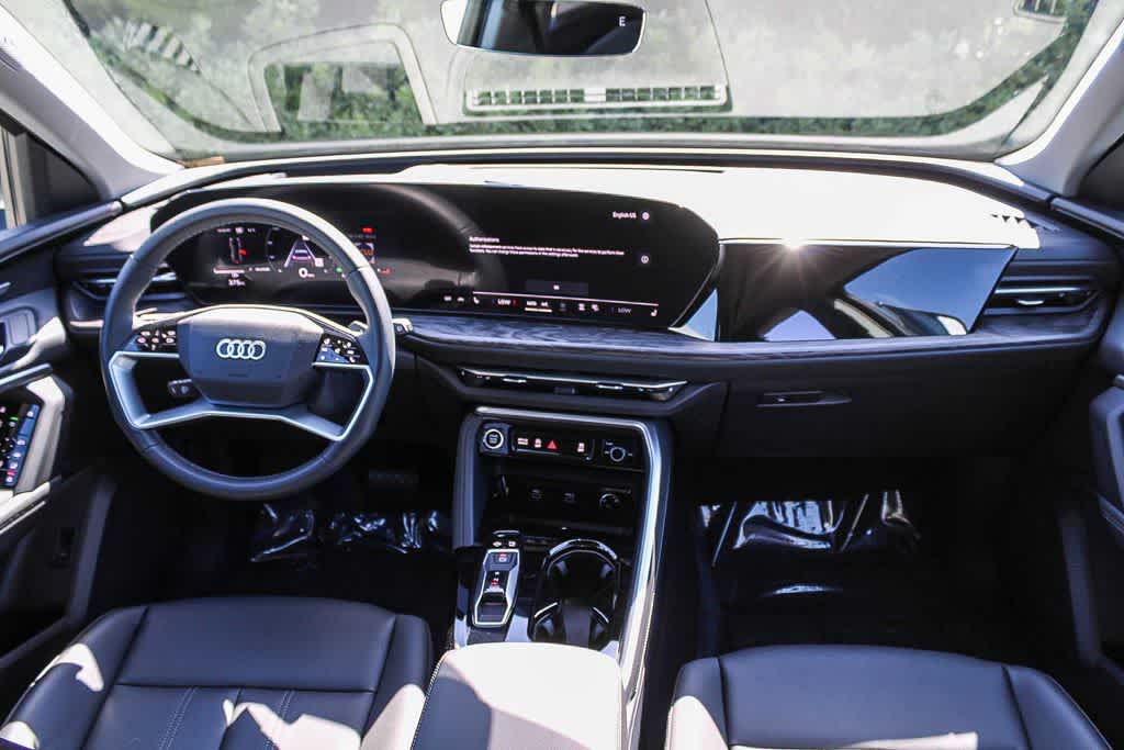 Thumbnail: 2025 Audi Q5 - 10