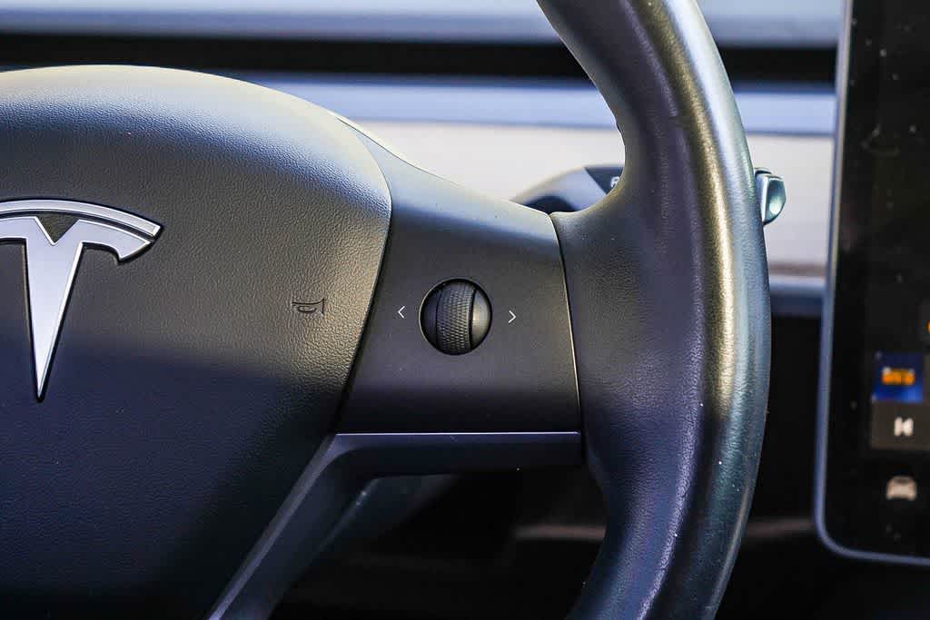 Thumbnail: 2019 Tesla Model 3 - 17