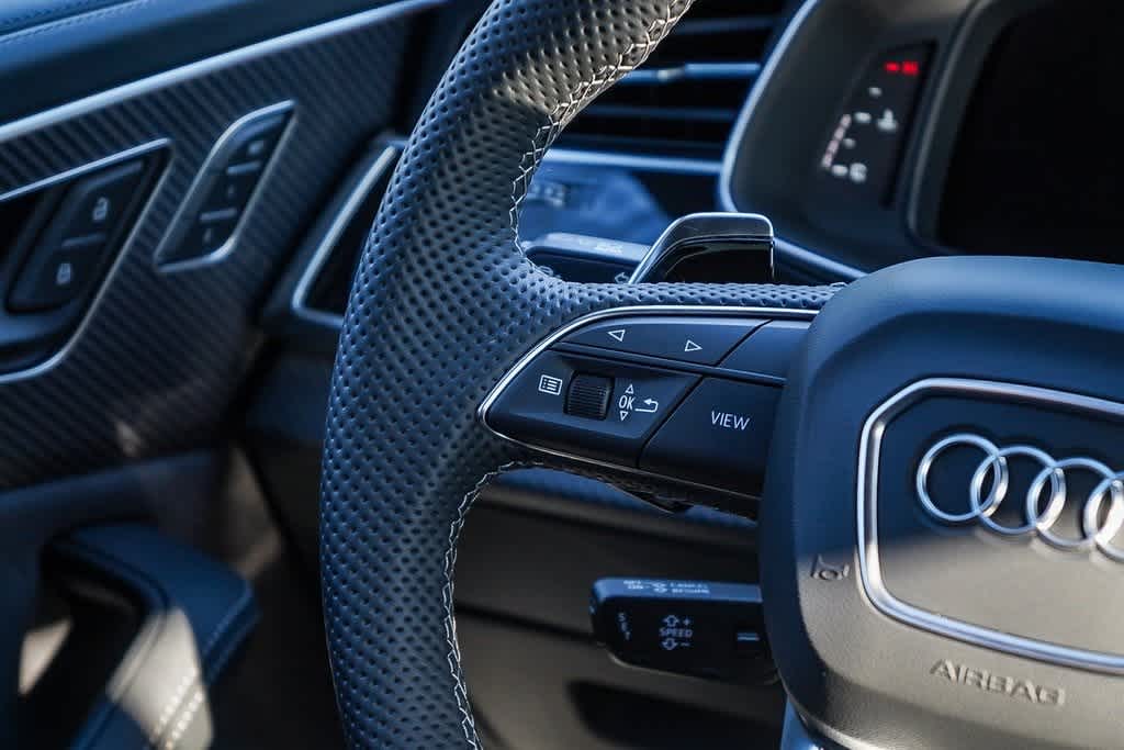 Thumbnail: 2026 Audi RS Q8 - 16