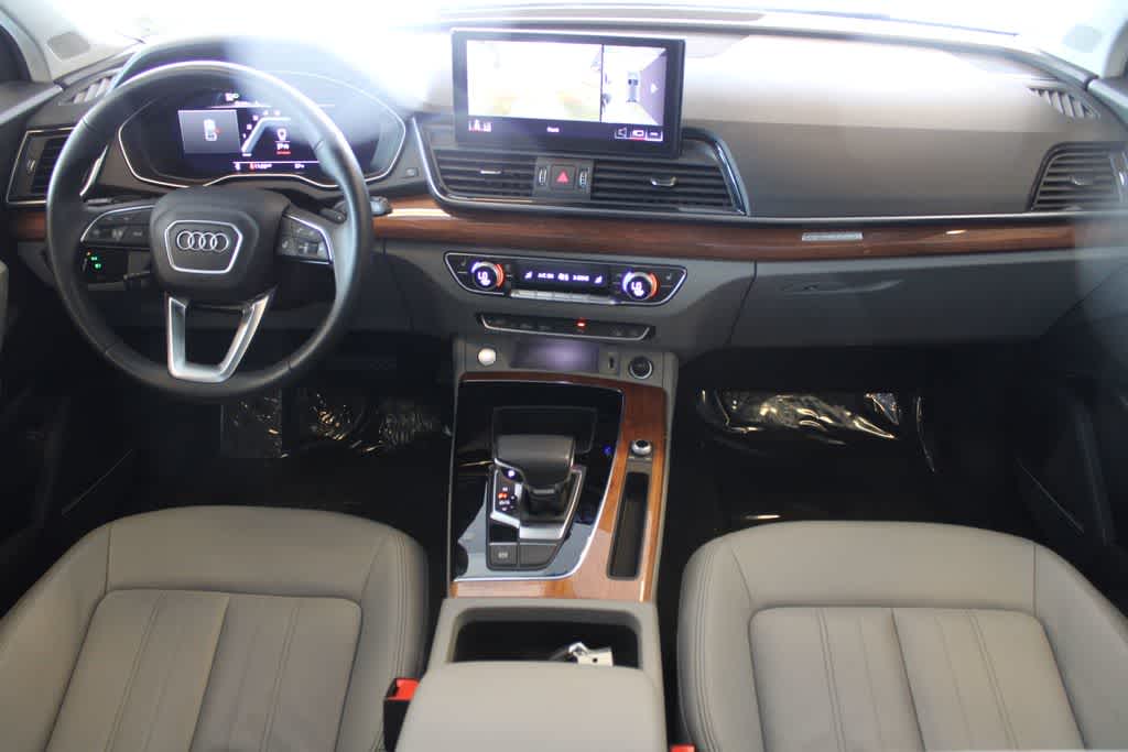 Thumbnail: 2022 Audi Q5 - 13