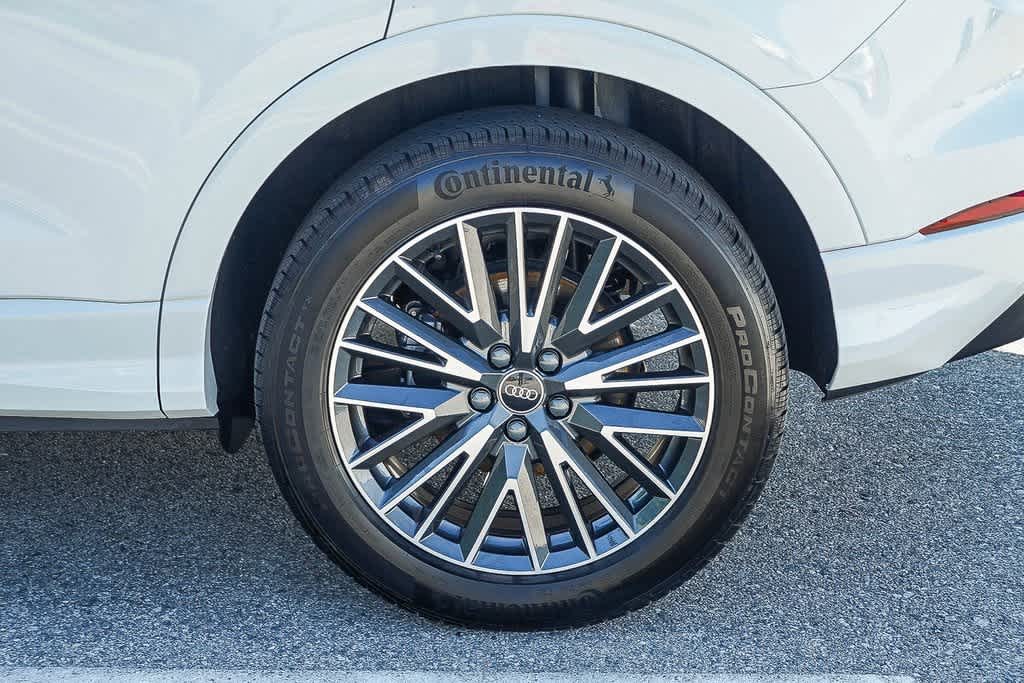 Thumbnail: 2023 Audi Q3 - 11