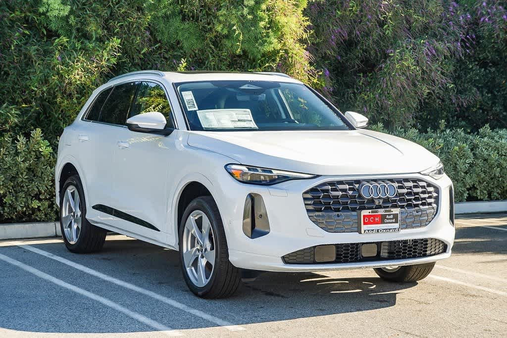 Thumbnail: 2025 Audi Q5 - 3