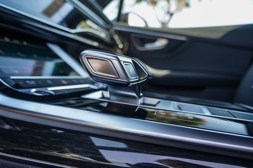 Thumbnail: 2026 Audi Q7 - 24