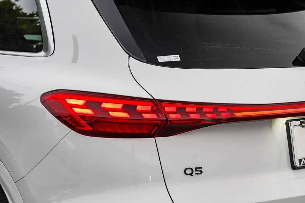 Thumbnail: 2025 Audi Q5 - 7