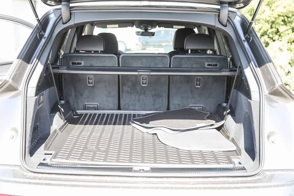 Thumbnail: 2025 Audi Q7 - 24