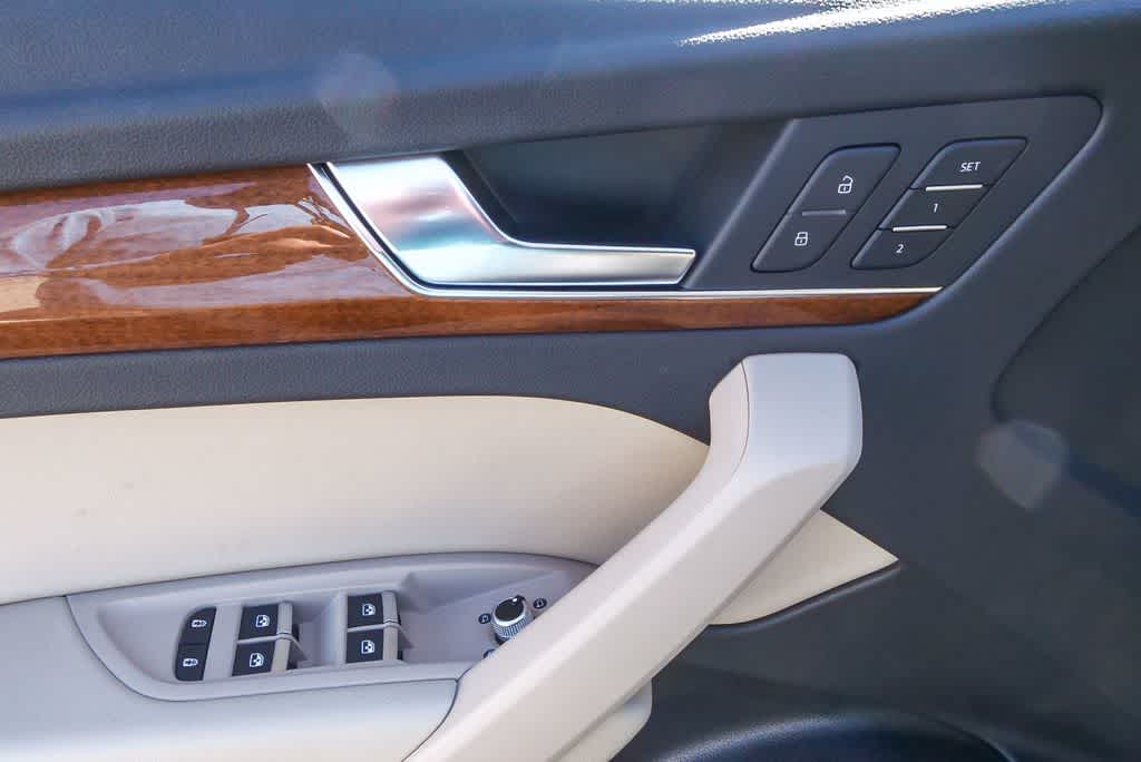 Thumbnail: 2023 Audi Q5 - 16