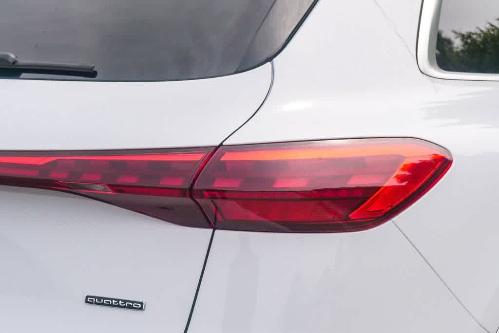 Thumbnail: 2025 Audi Q5 - 11