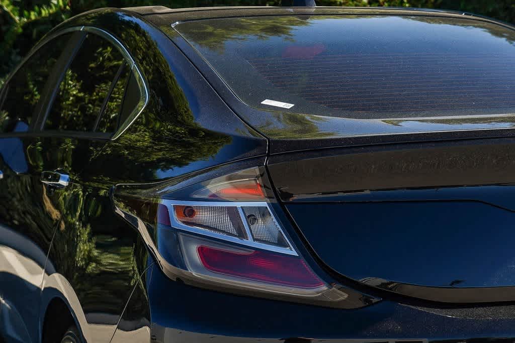 Thumbnail: 2018 Chevrolet Volt - 7