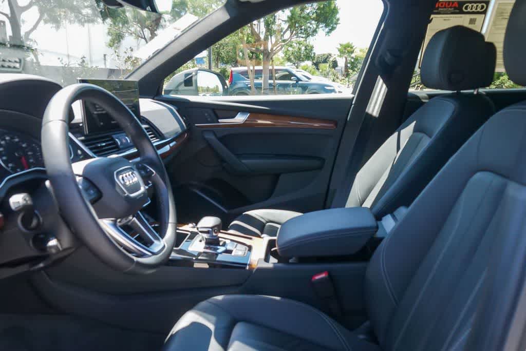Thumbnail: 2023 Audi Q5 - 17