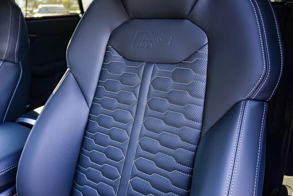 Thumbnail: 2026 Audi RS Q8 - 21