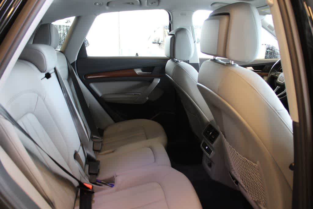 Thumbnail: 2022 Audi Q5 - 17