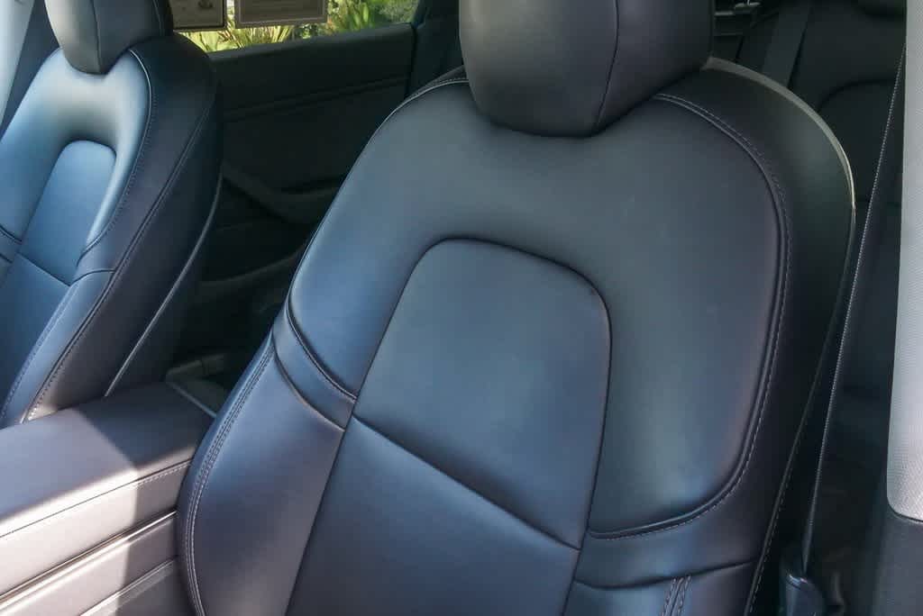 Thumbnail: 2018 Tesla Model 3 - 19