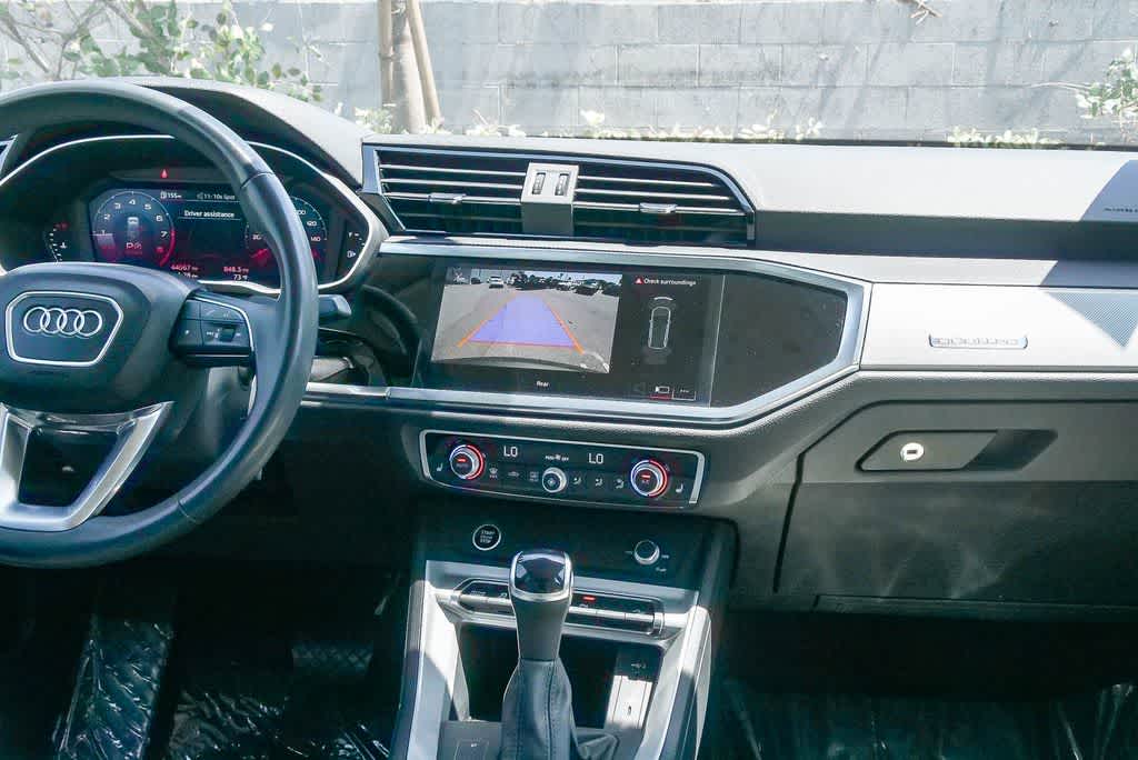 Thumbnail: 2023 Audi Q3 - 13
