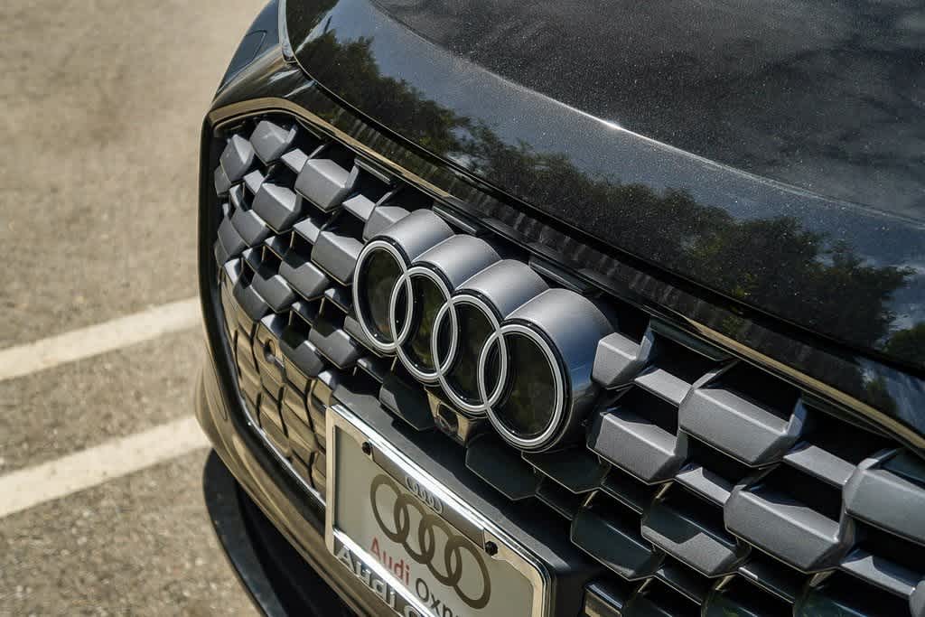 Thumbnail: 2025 Audi Q5 - 9