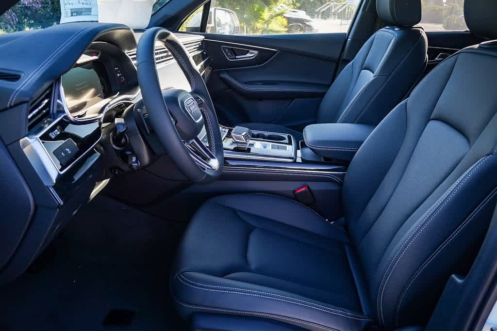 Thumbnail: 2026 Audi Q7 - 20