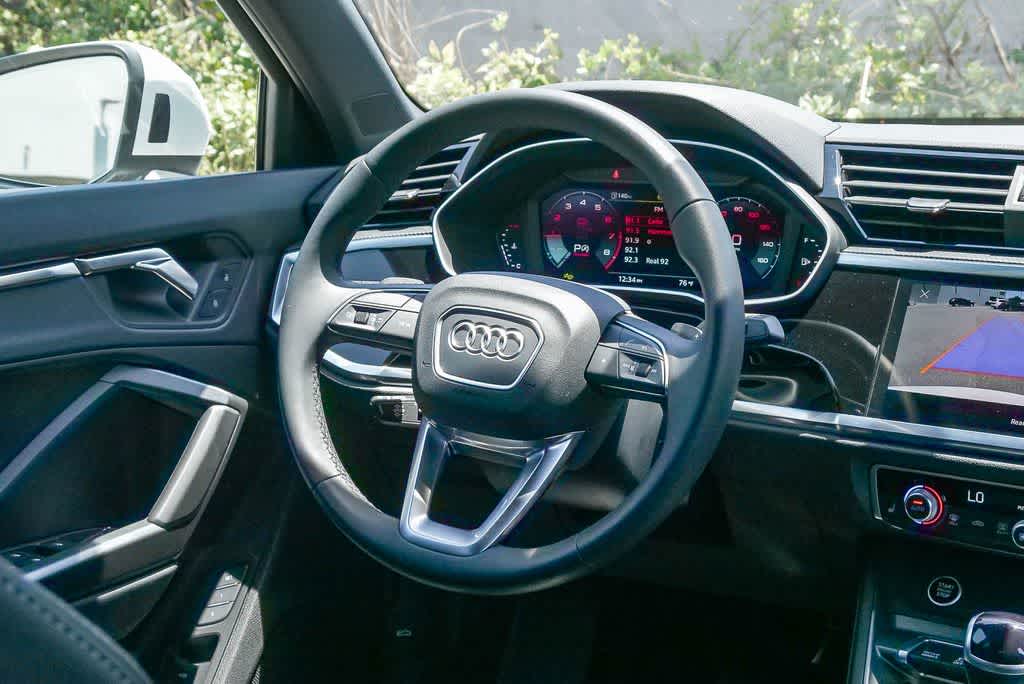 Thumbnail: 2025 Audi Q3 - 15