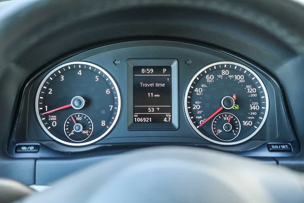 Thumbnail: 2017 Volkswagen Tiguan - 21