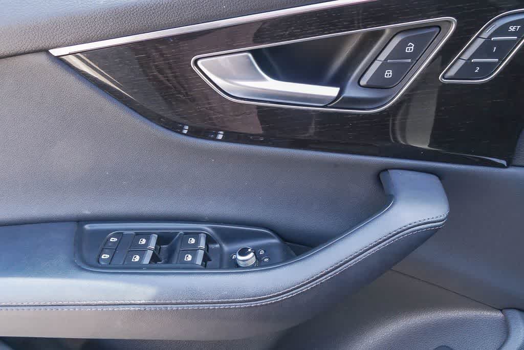 Thumbnail: 2024 Audi Q7 - 18