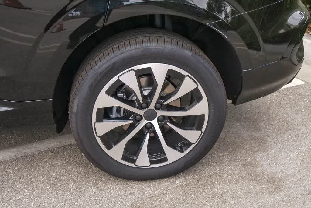 Thumbnail: 2026 Audi Q3 - 6