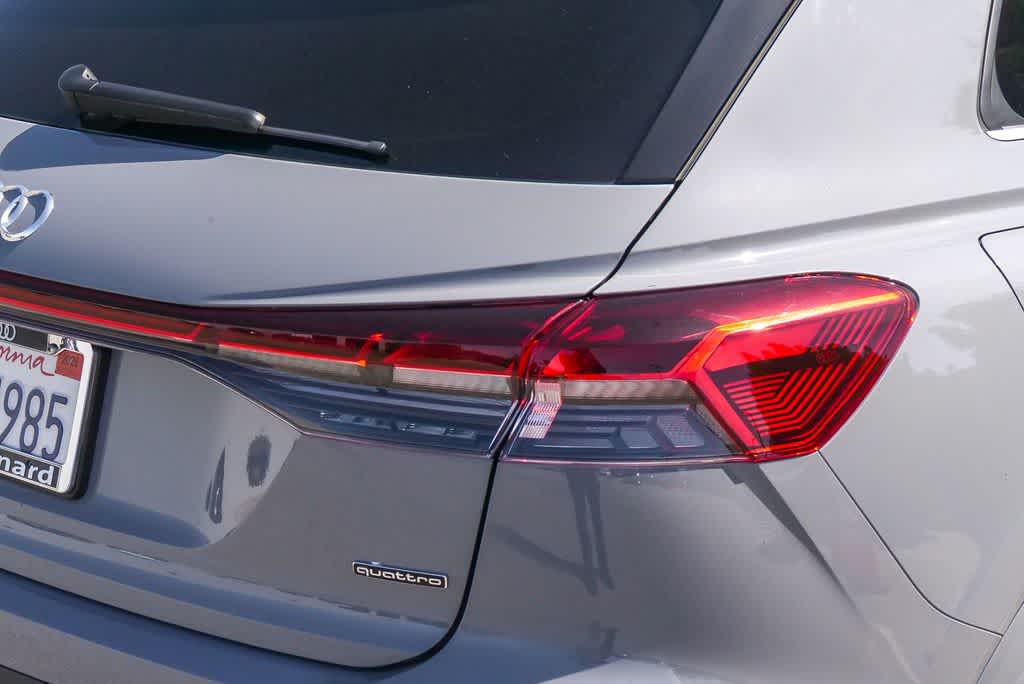 Thumbnail: 2023 Audi Q4 e-tron - 10