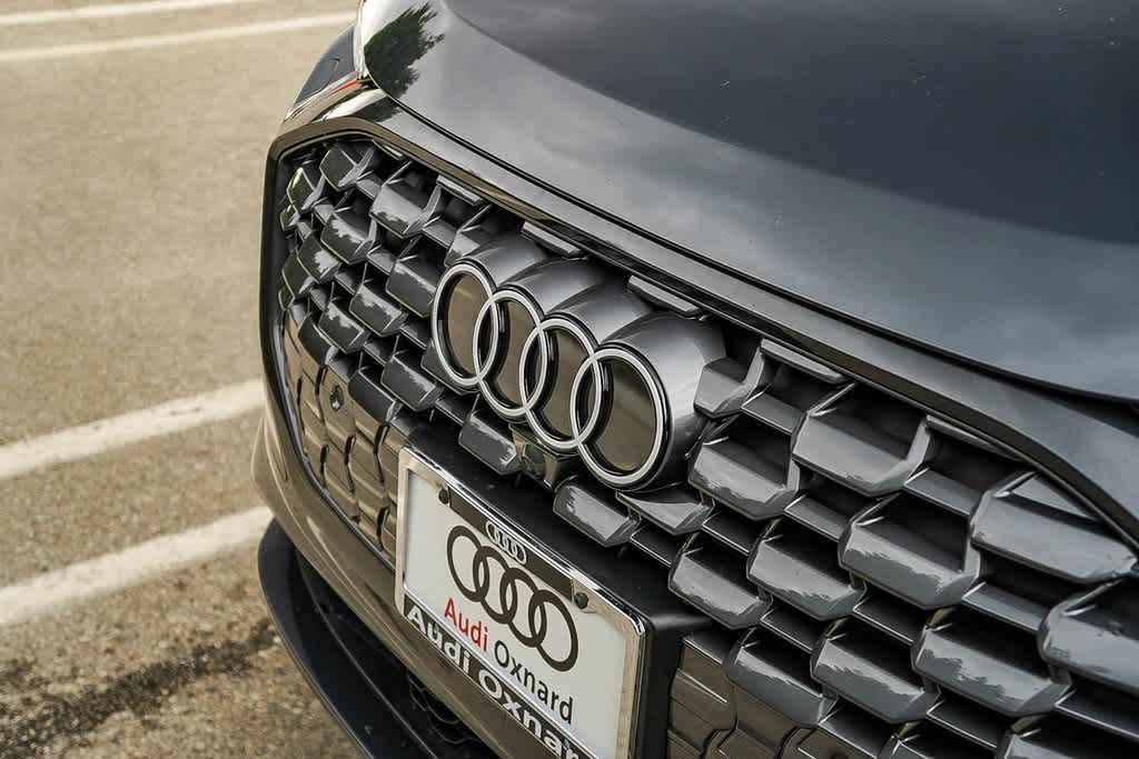 Thumbnail: 2025 Audi Q5 - 9