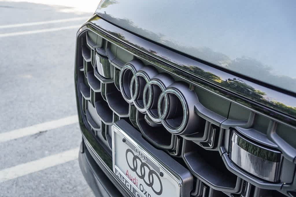 Thumbnail: 2026 Audi Q8 - 9