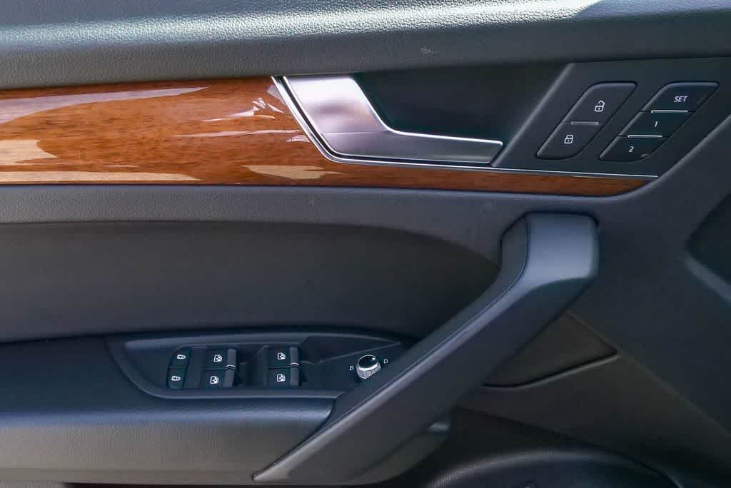 Thumbnail: 2022 Audi Q5 - 20