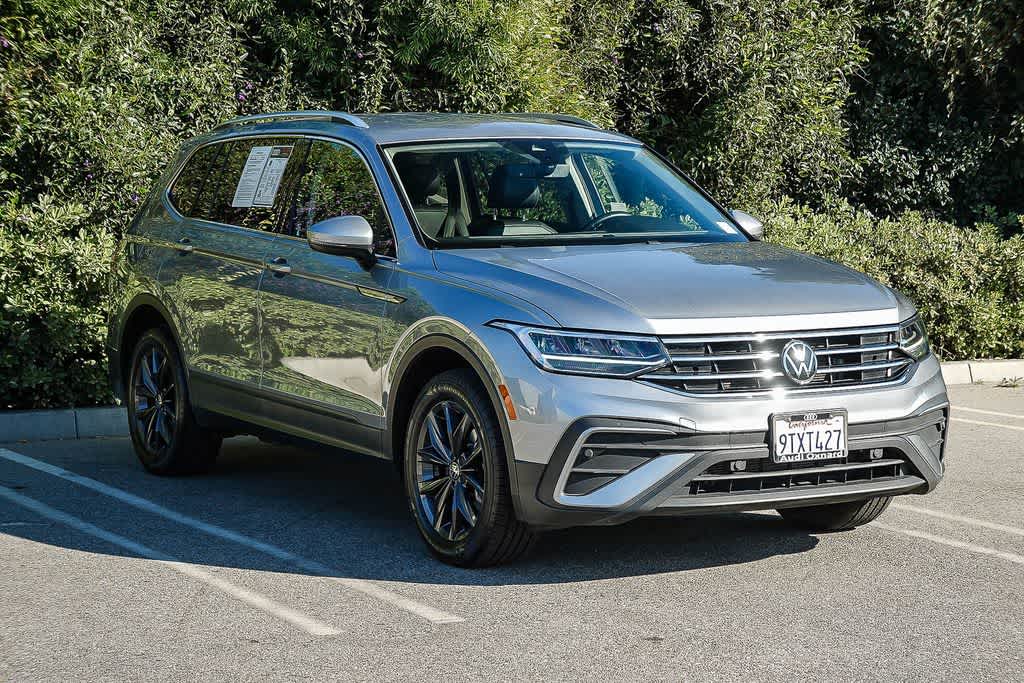 Thumbnail: 2022 Volkswagen Tiguan - 3