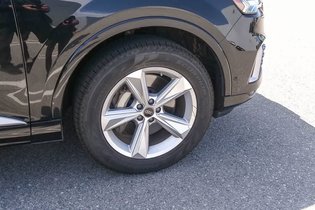 Thumbnail: 2024 Audi Q7 - 9