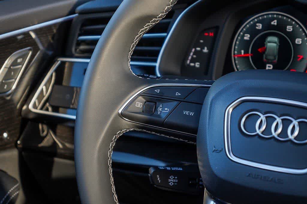 Thumbnail: 2026 Audi Q7 - 16