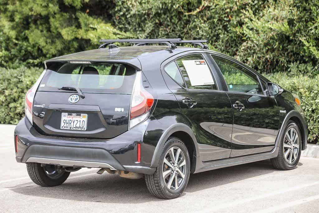 Thumbnail: 2018 Toyota Prius c - 4