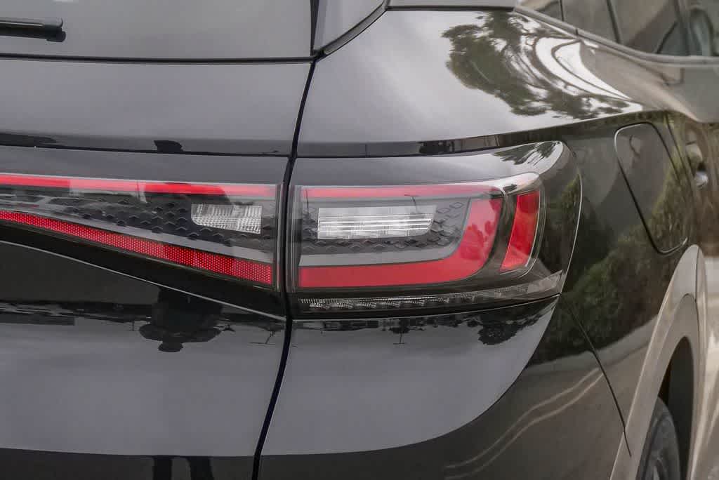 Thumbnail: 2022 Volkswagen ID.4 - 10