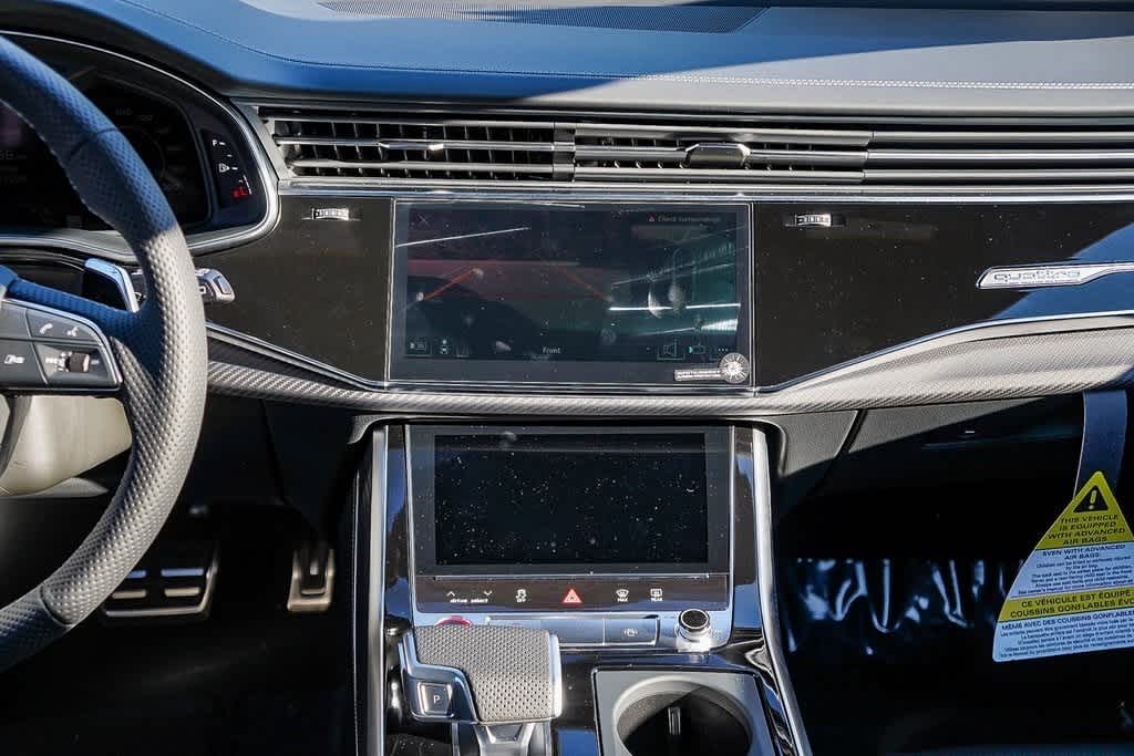 Thumbnail: 2026 Audi RS Q8 - 13