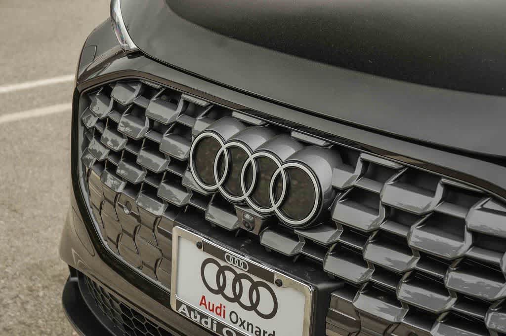 Thumbnail: 2026 Audi Q5 - 9