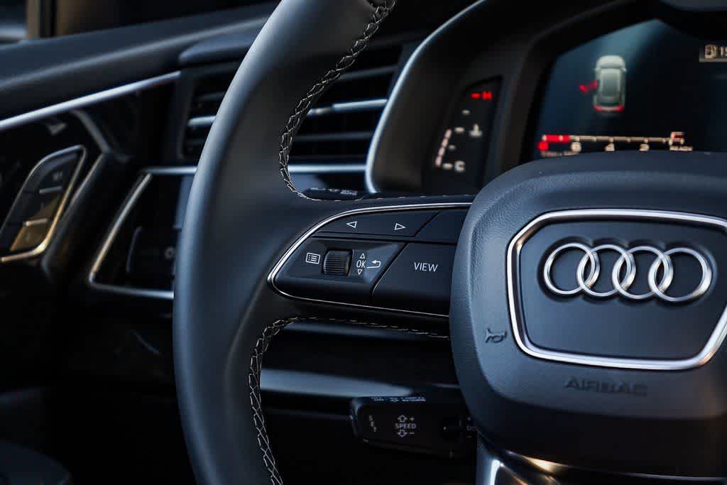 Thumbnail: 2026 Audi Q8 - 16