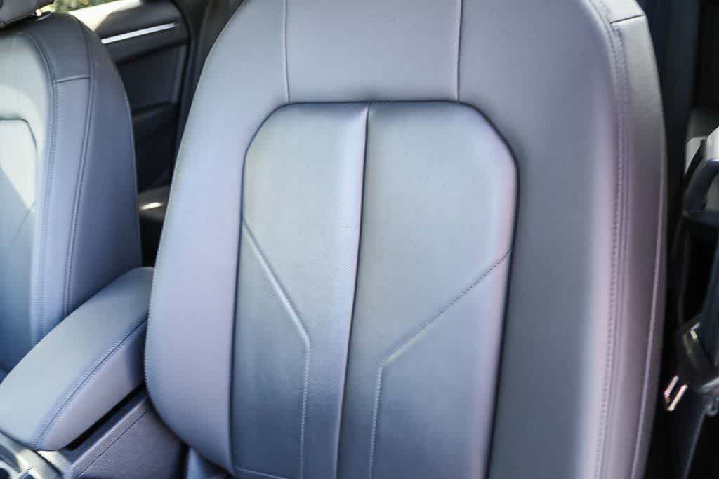 Thumbnail: 2024 Audi Q3 - 21