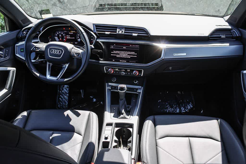 Thumbnail: 2022 Audi Q3 - 12