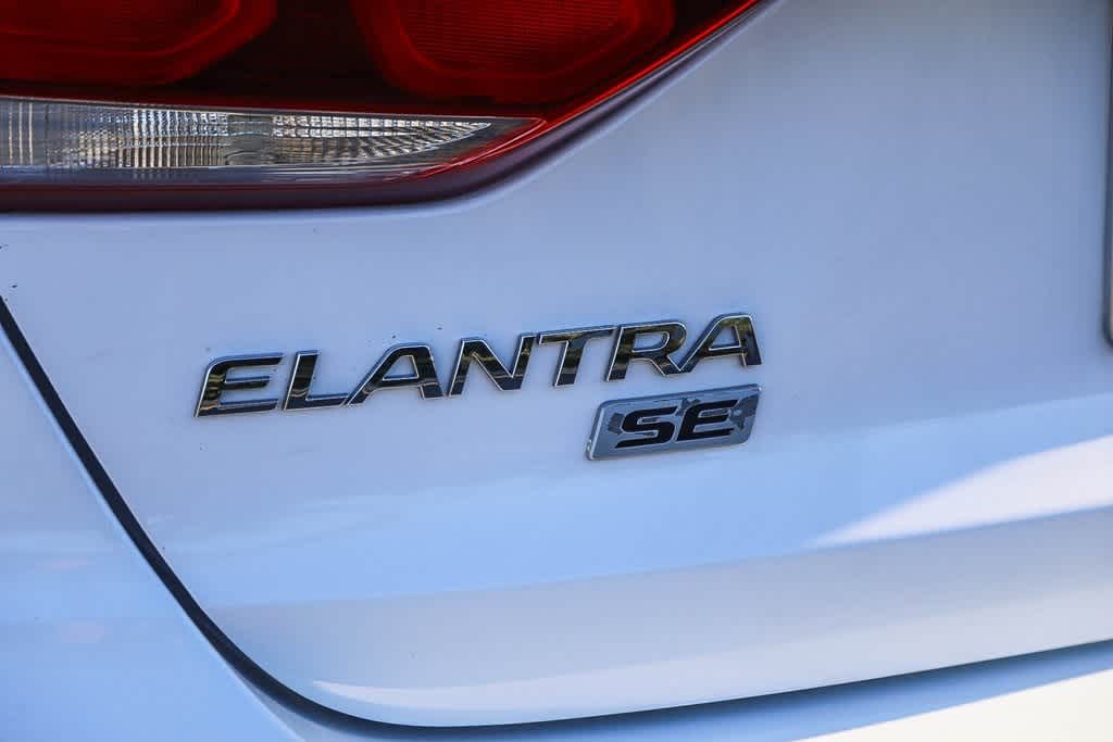 Thumbnail: 2017 Hyundai Elantra - 20