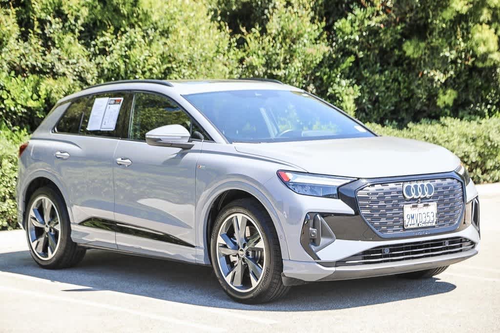 2024 Audi Q4 E-tron Premium Plus photo 3