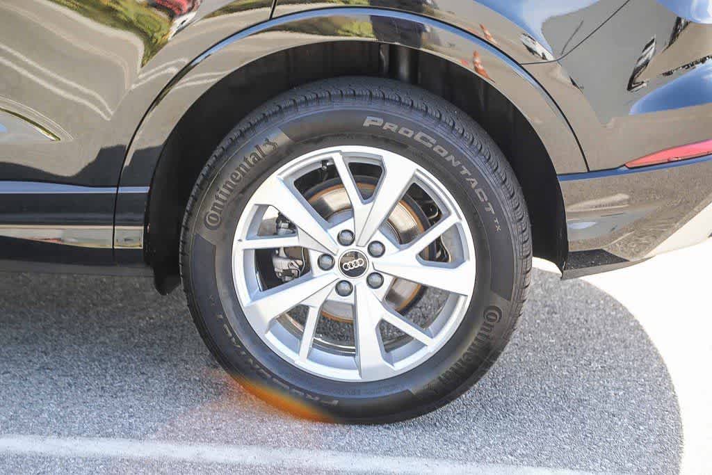 Thumbnail: 2024 Audi Q3 - 9