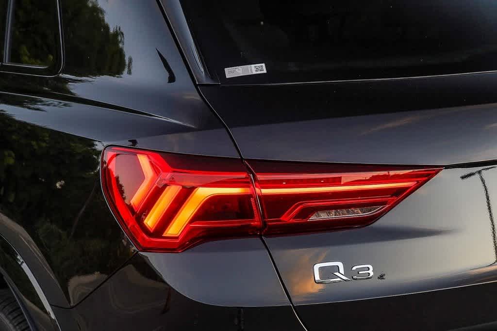 Thumbnail: 2025 Audi Q3 - 7