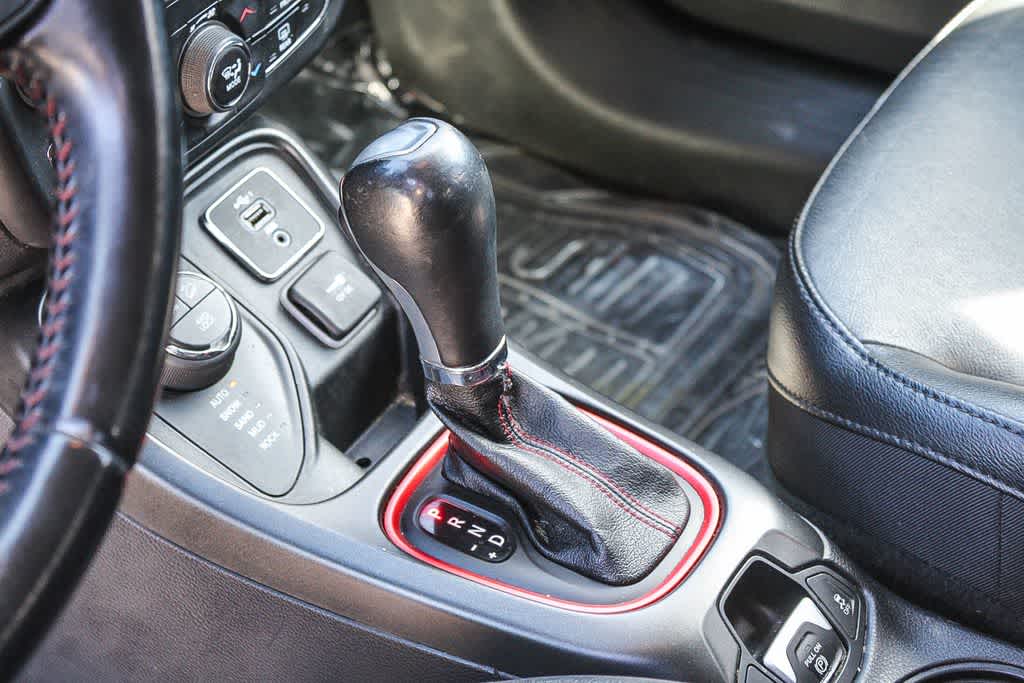 Thumbnail: 2020 Jeep Compass - 14