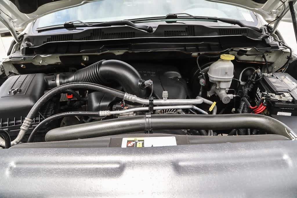 Thumbnail: 2019 RAM 1500 Classic - 25