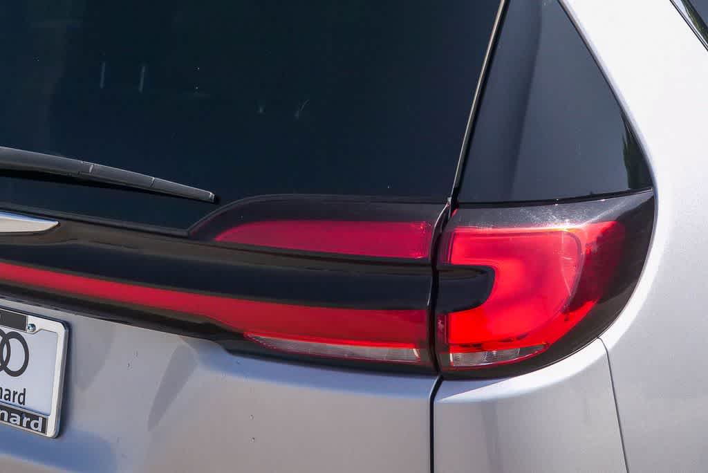 Thumbnail: 2023 Chrysler Pacifica - 14