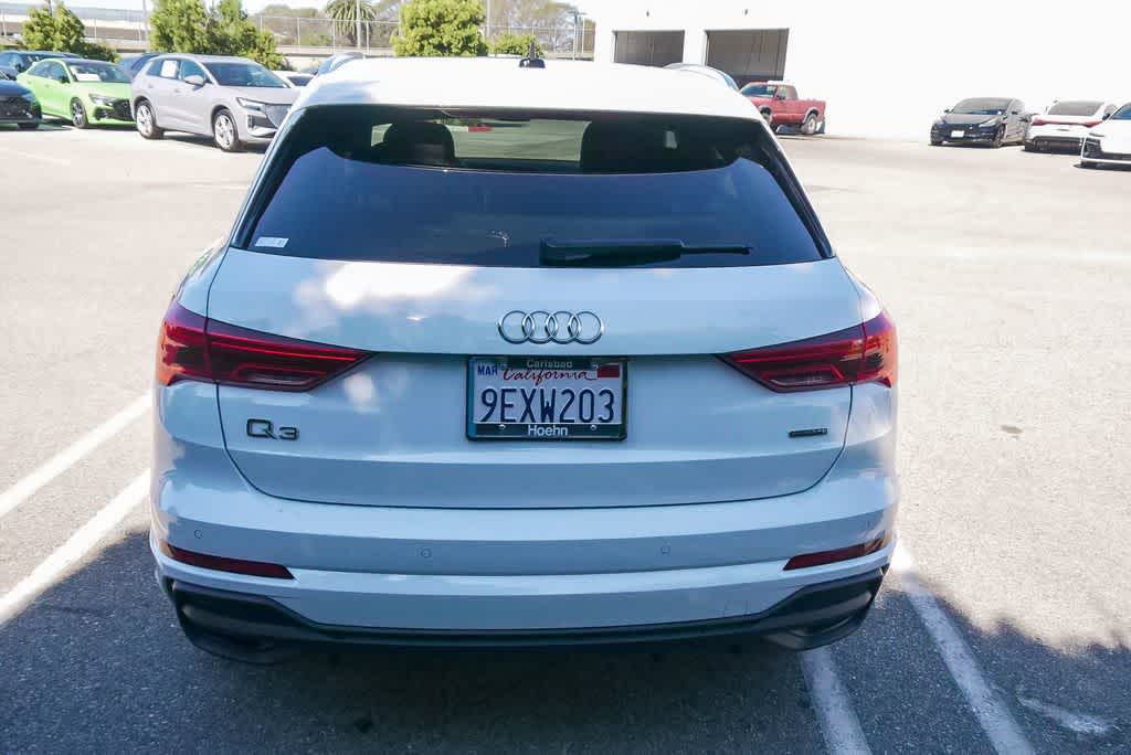 Thumbnail: 2023 Audi Q3 - 8