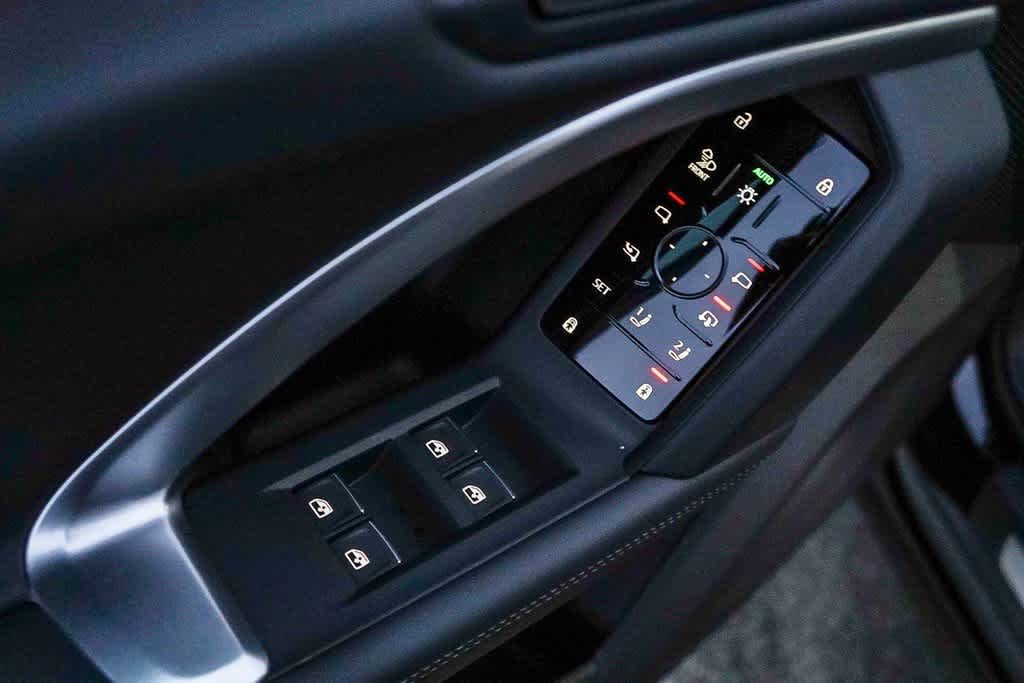 Thumbnail: 2025 Audi Q5 - 23