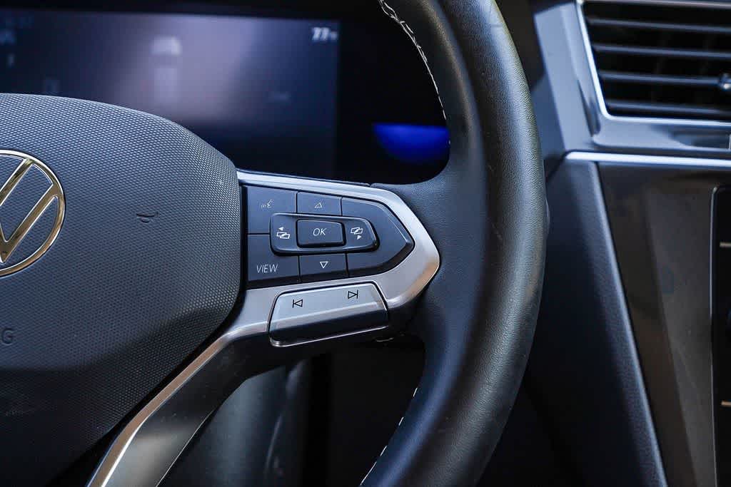 Thumbnail: 2022 Volkswagen Tiguan - 15