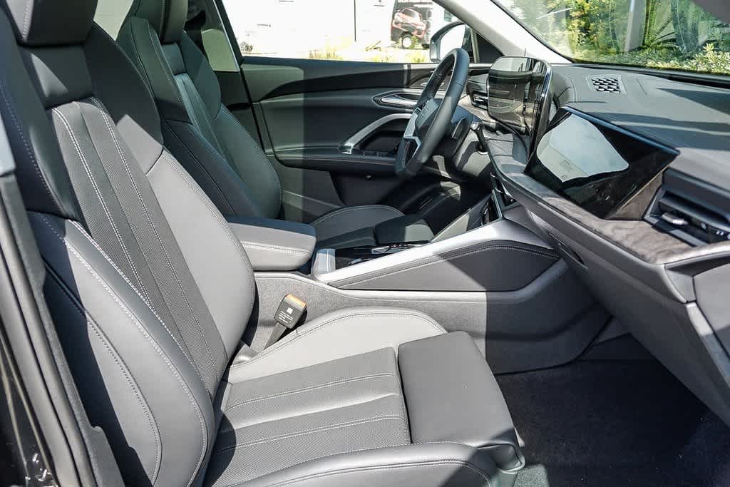 Thumbnail: 2025 Audi Q5 - 19